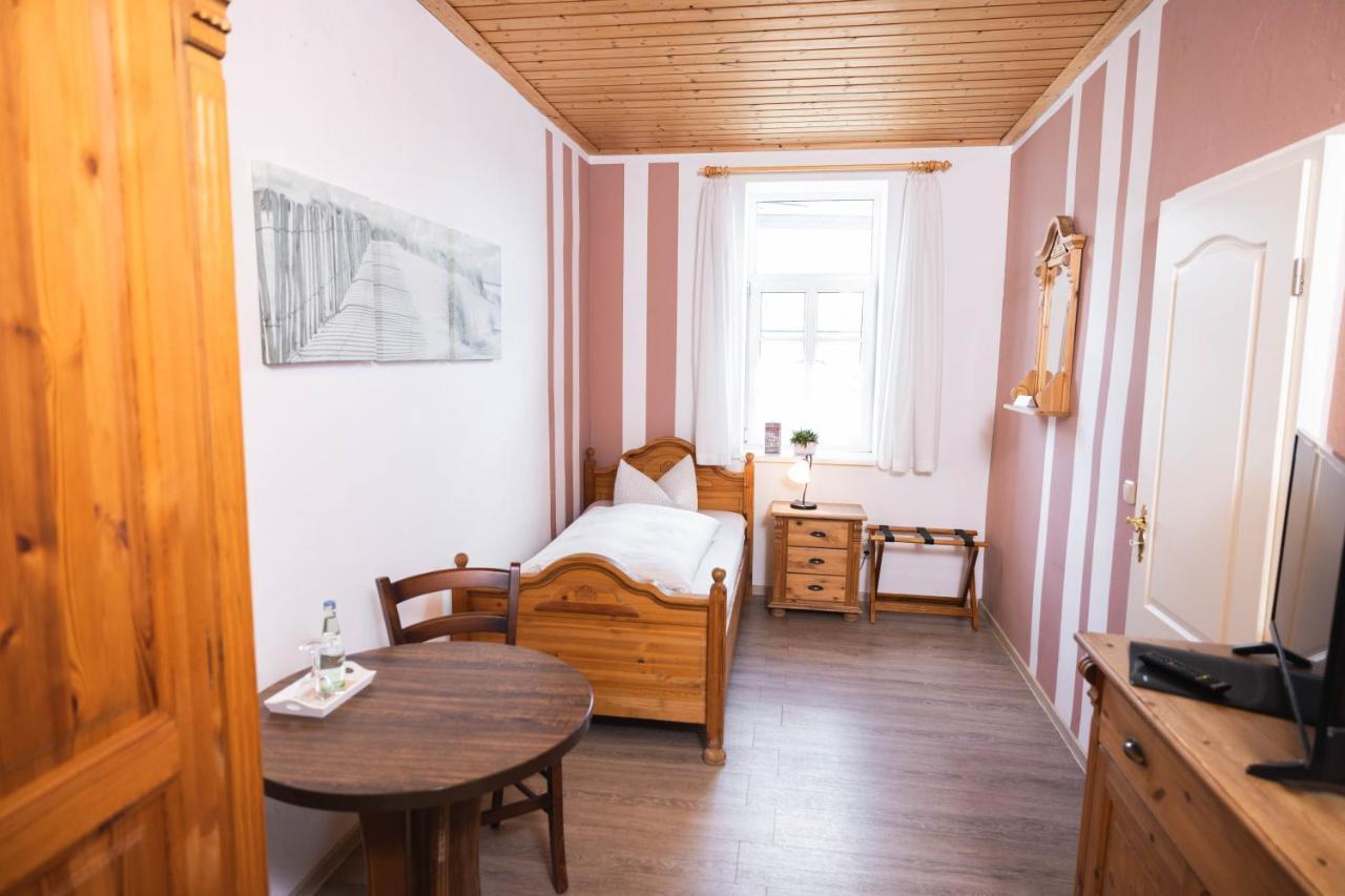 Pension Friedrichshof Бад-Клостерлаусніц Екстер'єр фото